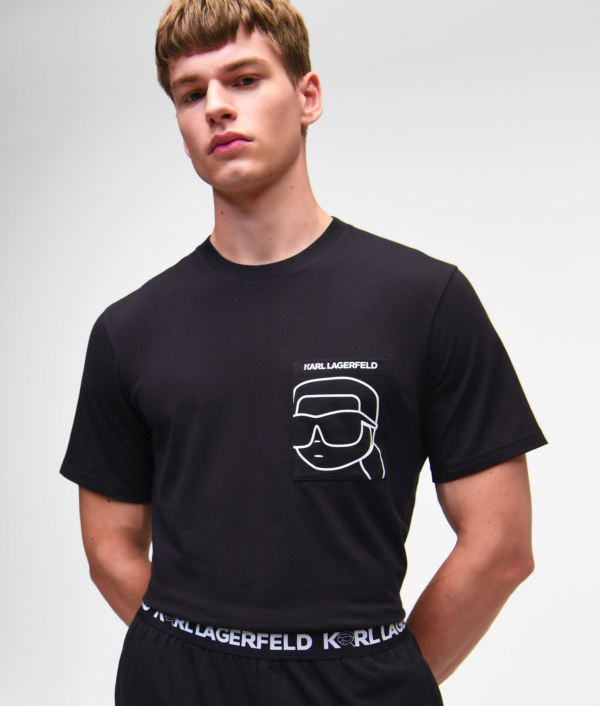 (image for) Compact KARL IKONIK SHORTS AND TEE SET